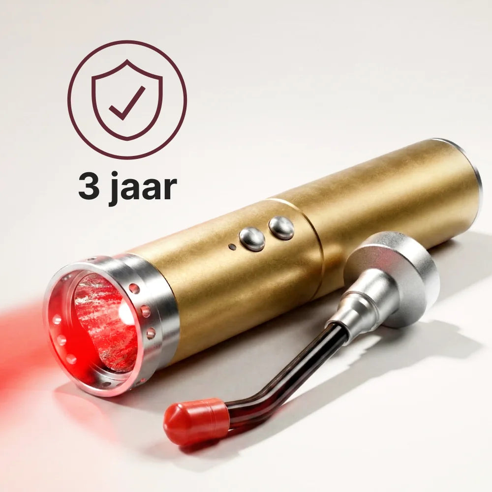 ReviveTorch roodlichttherapie lamp met precisietip, rood licht aan, 3 jaar garantie